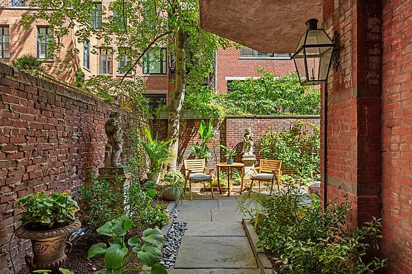 11 East 92nd Street #1 in Carnegie Hill, Manhattan | StreetEasy