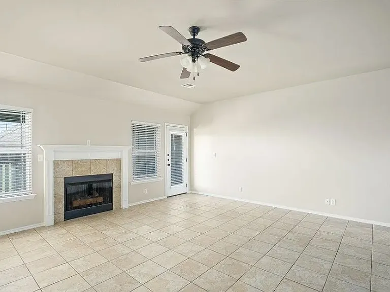 13332 S 21st Pl — Photo 10