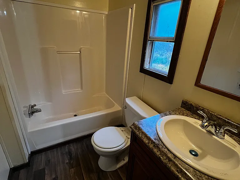 251 Park Cir — Photo 7