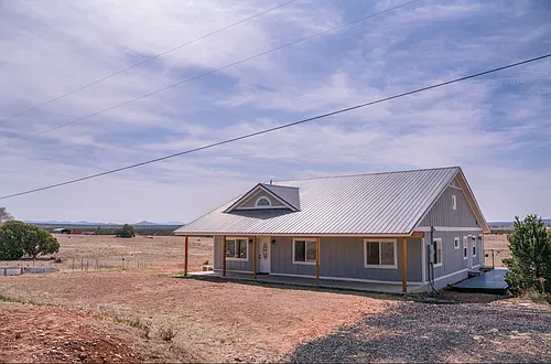 1451 Pearce Rd Photo 1
