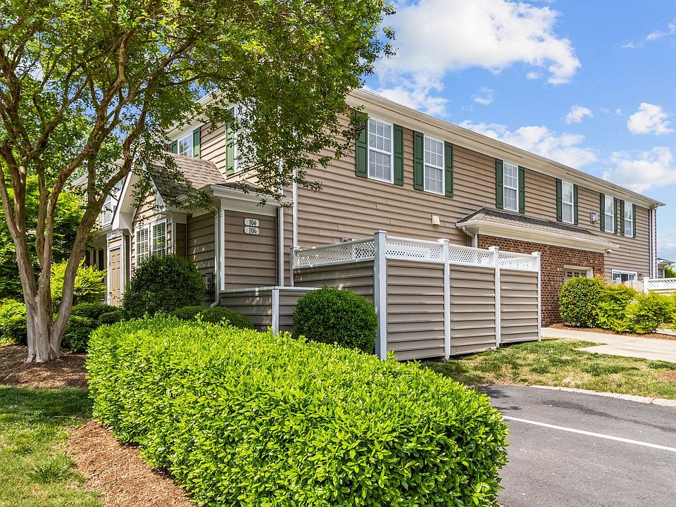 1st image of 104 Ellis Dr