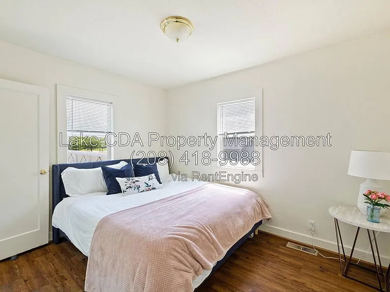 1202 N C St — Photo 6