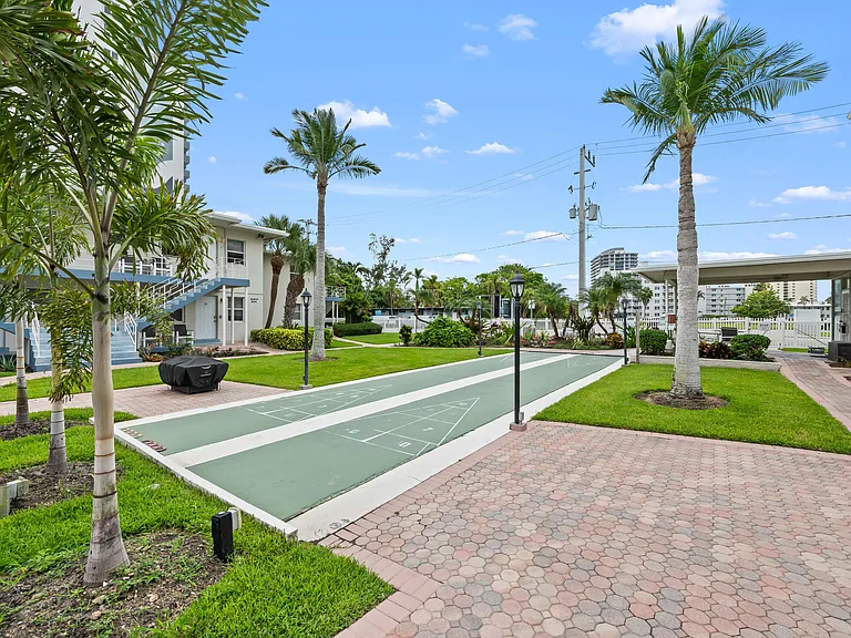 741 Bayshore Dr #16N — Photo 21