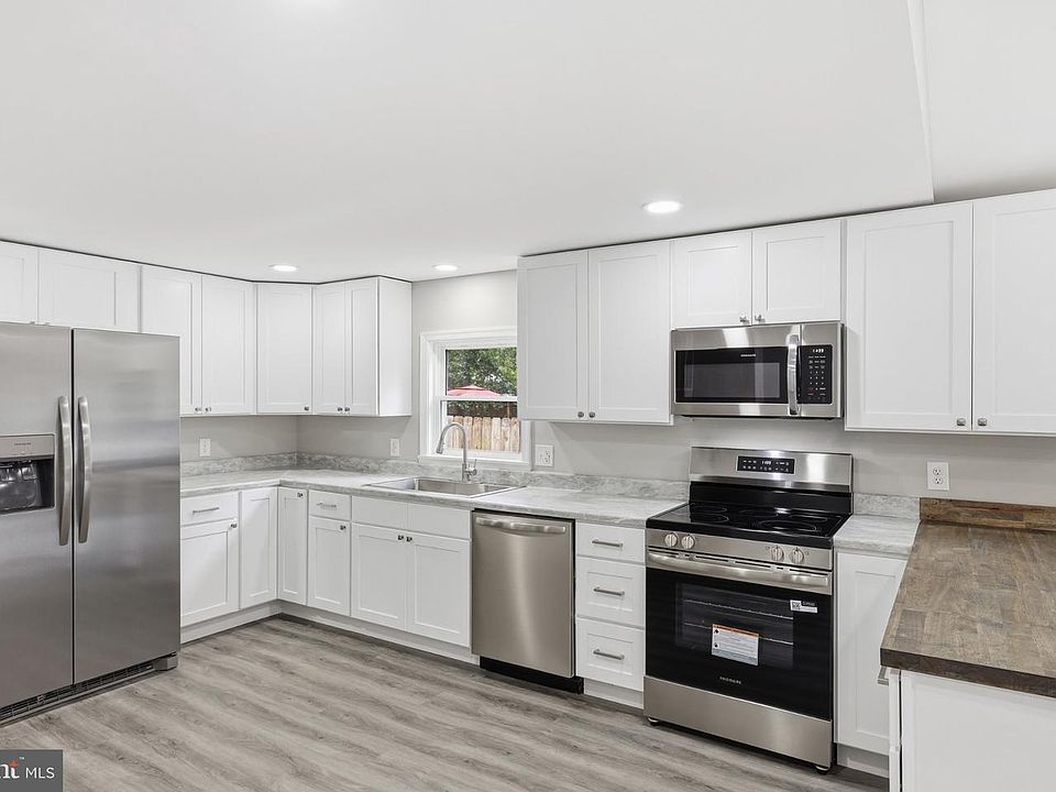 1st image of 31061 Vacation Rd