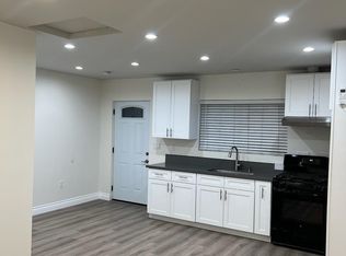 1010 Omer Ln #101, Burbank, CA 91502