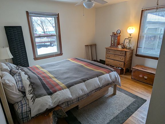 View of bedroom 1 from hallway