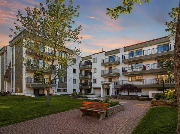 723 S 57th Ave SW #215, Calgary, AB T2V 4Z3