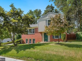604 Crocus Dr, Rockville, MD 20850