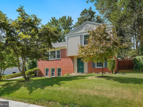 604 Crocus Dr, Rockville, MD 20850