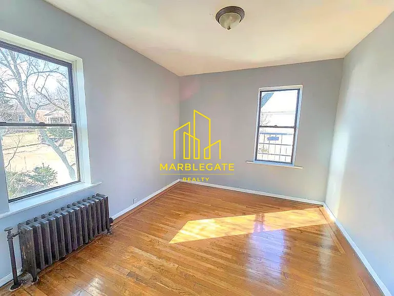 810 Broadway Ave #4033 — Photo 2