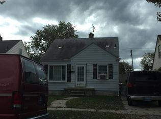 15901 Warwick Ave, Allen Park, MI 48101