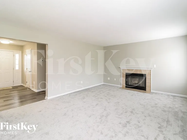 6955 Autumn Glen Dr — Photo 3