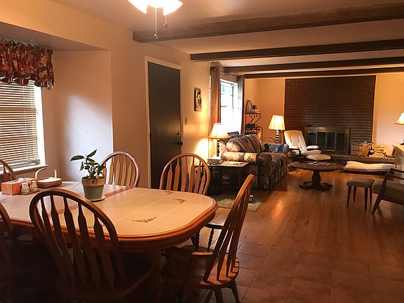 Eating area & family room