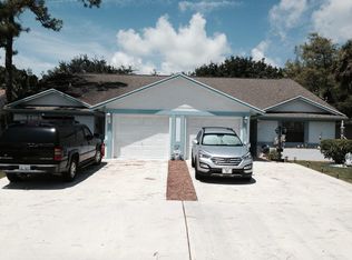 1097 Mulberry Pl, Wellington, FL 33414