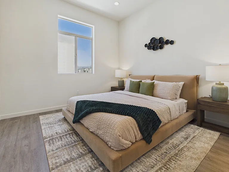 Solaterra Granada Hills — Photo 26