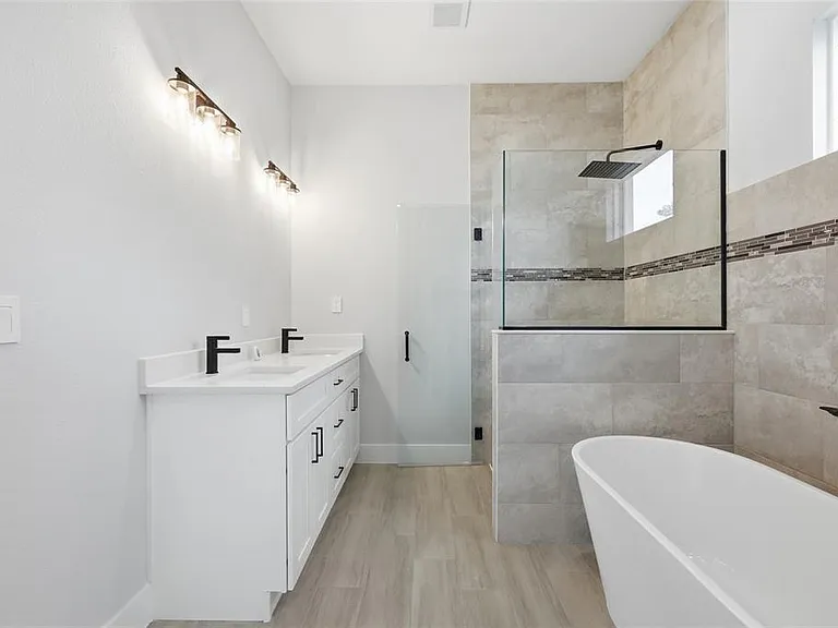 4444 SW 151st Pl — Photo 18