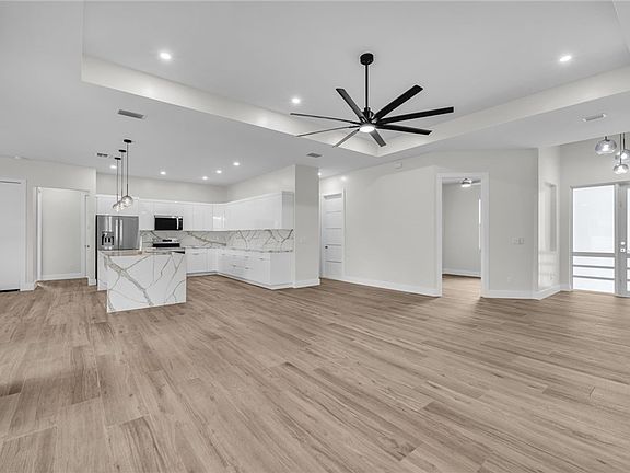 5th image of 1726 SW 36th Terrace Cpe
