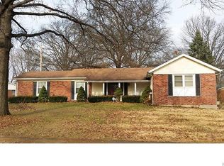 2245 Somerset Dr, Florissant, MO