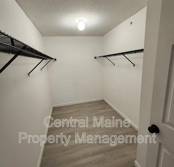 39 Northern Avenue Hts #20 — Photo 10