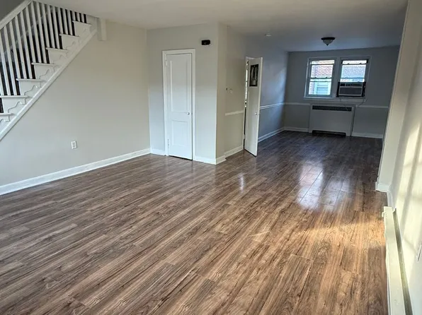 4515 Bleigh Ave, Philadelphia, PA 19136