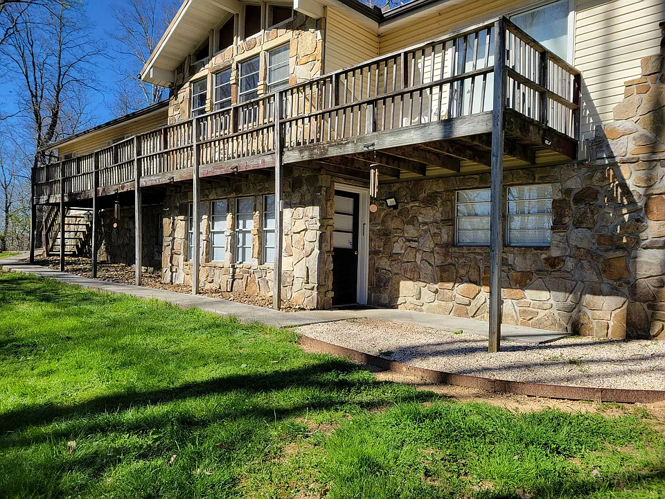 414B Chestnut Ridge Rd #1