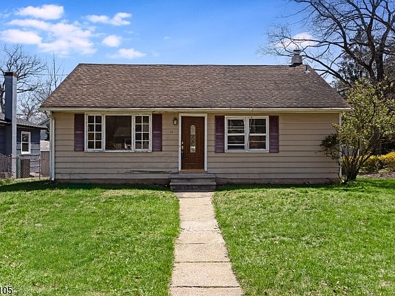 3rd image of 17 Katherine Rd