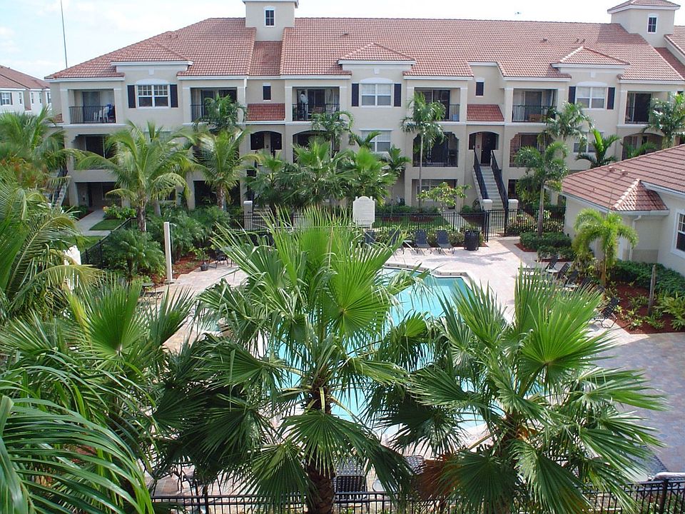 Resort Style Pool View