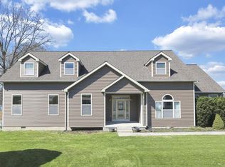 11365 Oneida Path, Lakeview, OH