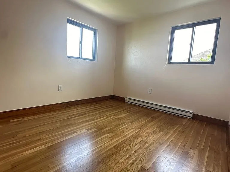 836 Sea St — Photo 6