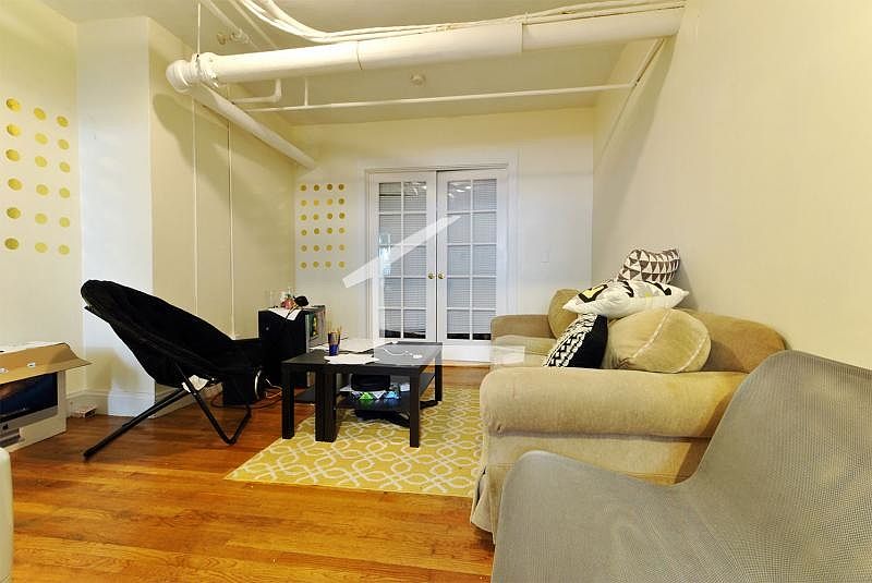 2nd image of 36 Winslow Rd #Bh