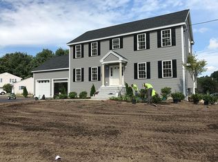55 North St, North Reading, MA 01864