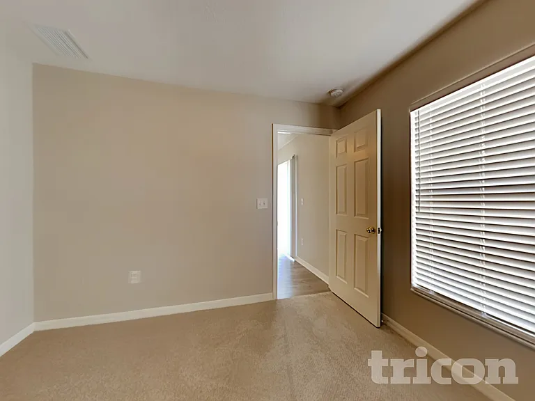12010 Hampshire Field Ct — Photo 12