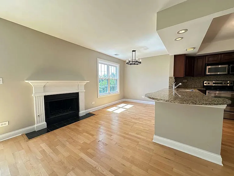11 Foxcroft Rd #127 — Photo 5