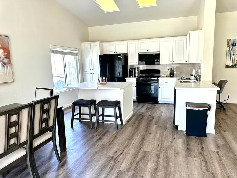 78780 Birchcrest Cir — Photo 9