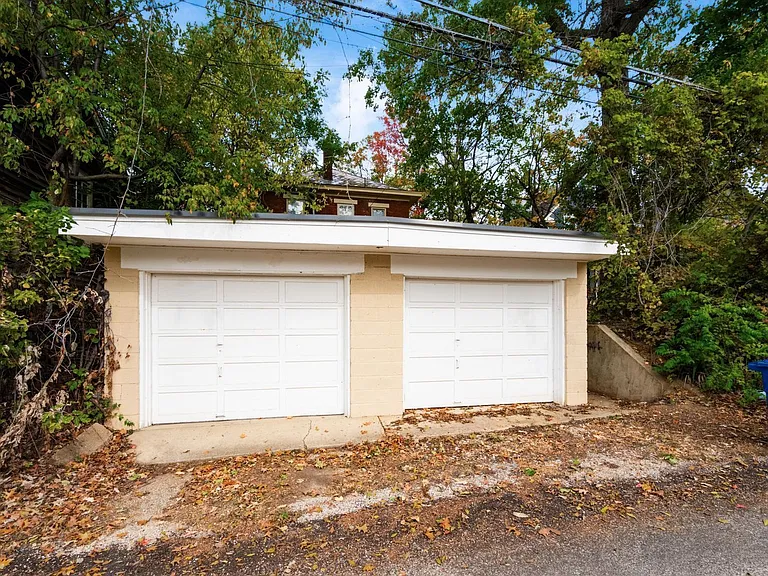 227 E Northwood Ave — Photo 36