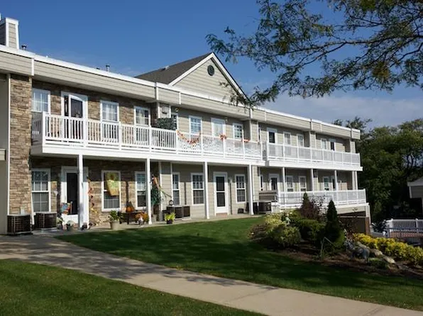 Fairfield Lakeside at Moriches, 1775 Montauk Hwy, Mastic, NY 11950