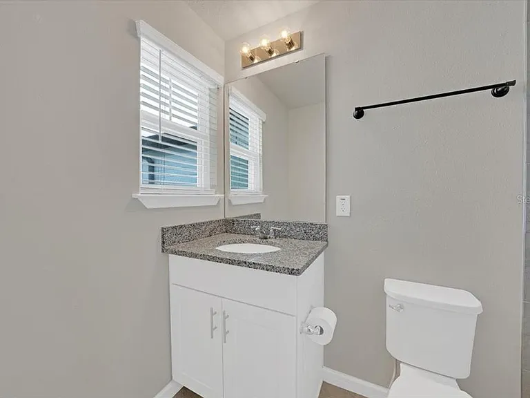 2906 Deer Pine Trl — Photo 30