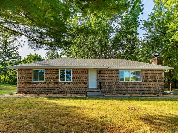 3985 E Broadway Ave, Des Moines, IA 50317