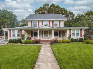 720 Holmdel Rd, Holmdel, NJ 07733