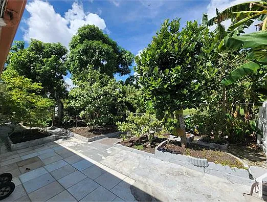 830 SW 50th Ave — Photo 11