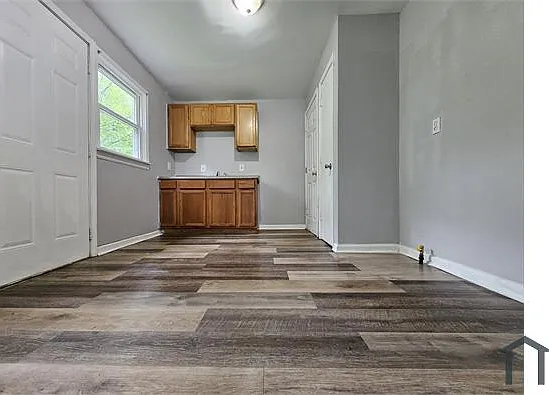 3522 E 9th Ave — Photo 2