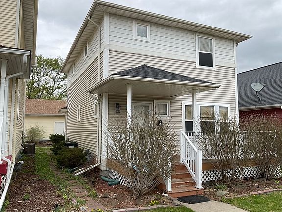 3rd image of 1353 5th St E