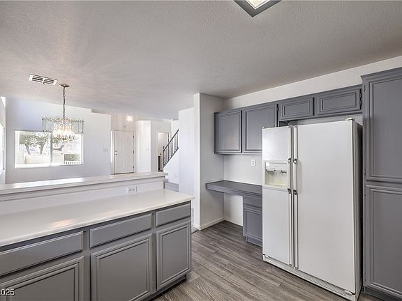4th image of 1108 Allure Dr