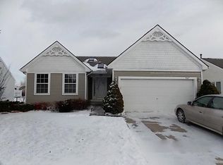 567 Thornhill Ct #142, Belleville, MI 48111
