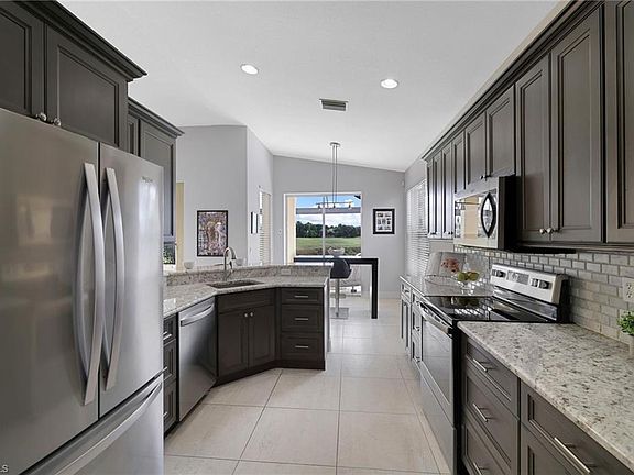 3rd image of 17968 Modena RD