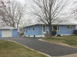 5425 James Ave N, Brooklyn Center, MN 55430