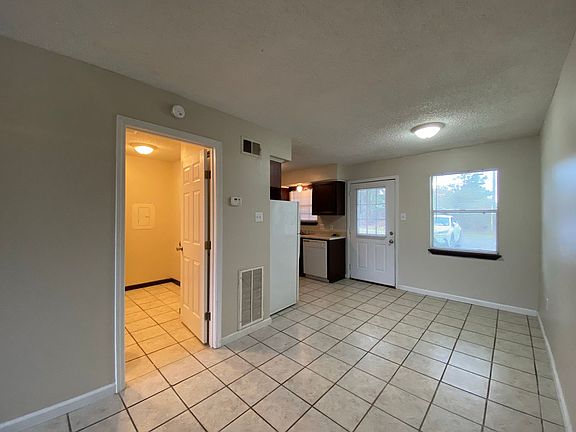 4th image of 40429 W Hernandez Ave #1-4