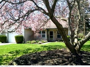 138 Edgewood Dr, Berea, OH