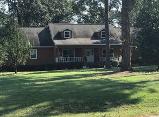 202 Quail Run Dr, Warner Robins, GA 31088