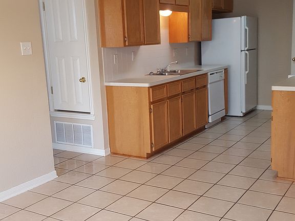 3rd image of 4604 John David Dr APT A